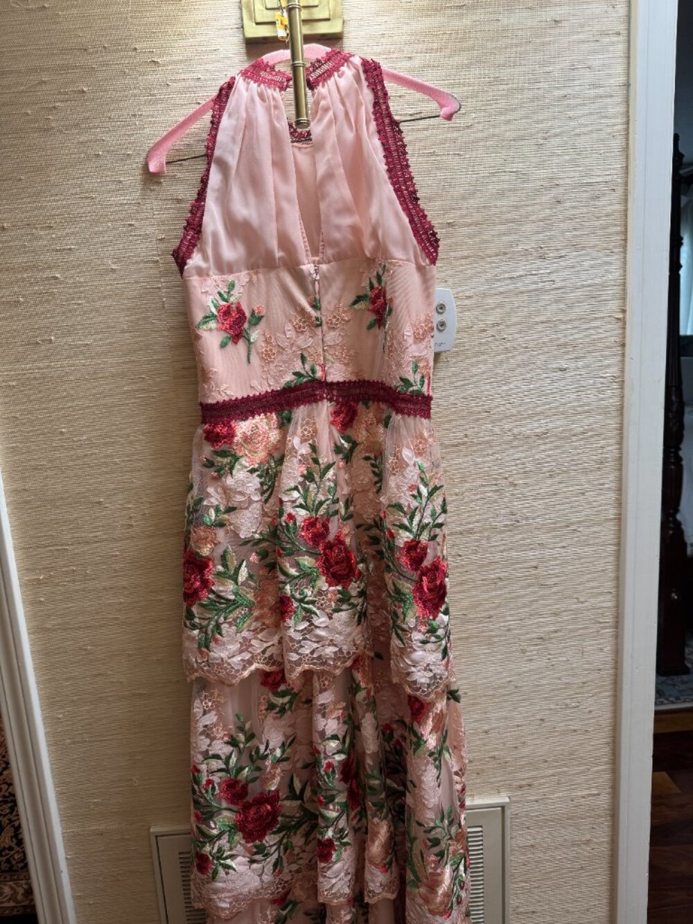 Chi Chi London: Rosaleen Embroidered Mesh Gown - Size 8 - Picture 4 of 8